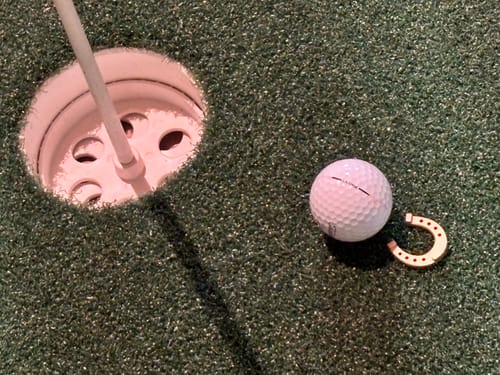 Customer photo review of Golf Ball Marker 🍀 PLAY BOLD LUCKY HORSESHOE MARKER