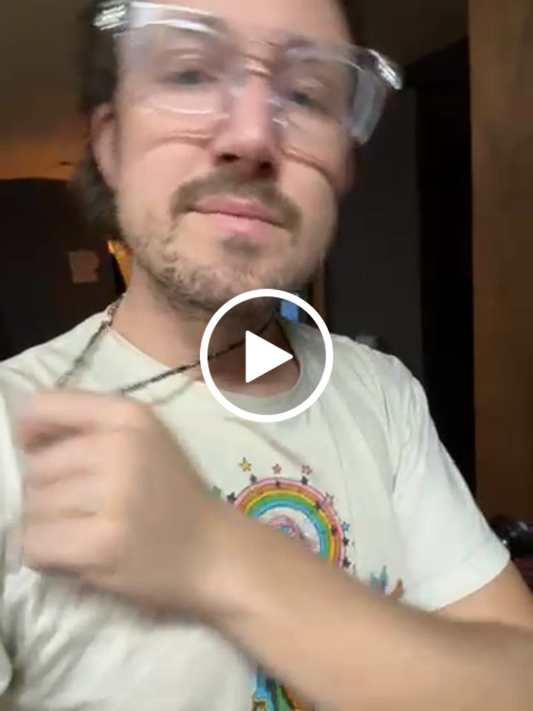 Customer video review of Men's Desert Horizon Necklace