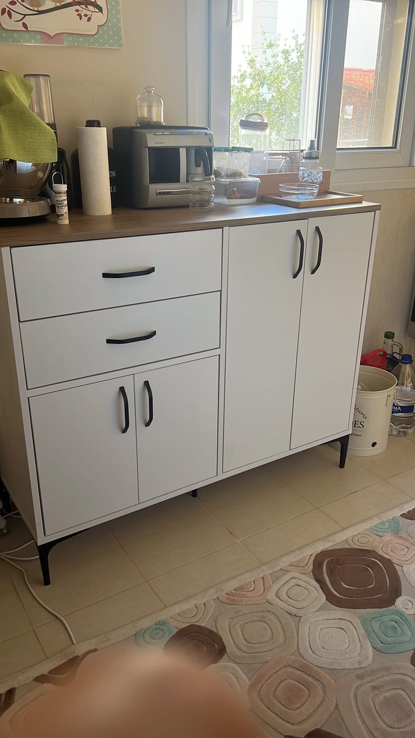 Customer photo review of Rani JE210 Kahve Köşesi Çok Amaçlı Dolap 4 Kapaklı 2 Çekmeceli Kiler Mutfak Dolabı Beyaz - Sepet Ceviz