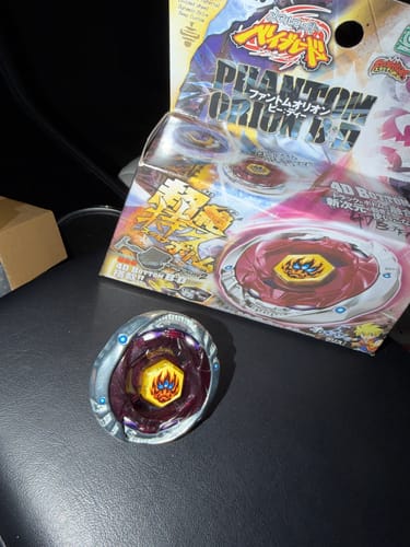 Customer photo review of Takara Tomy Phantom Orion Beyblade BB-118 B:D (Metal Fury) - With Launcher