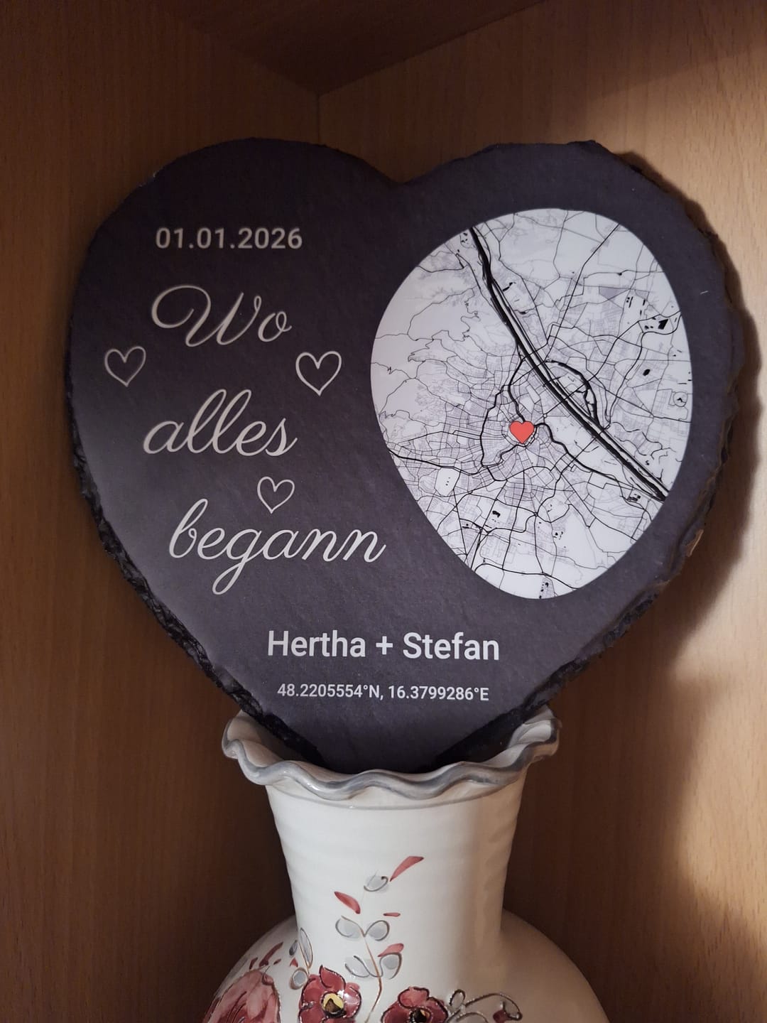 Customer photo review of Wo alles begann - Personalisiertes Schieferherz (15x15)