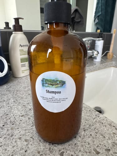 Customer photo review of Organic Qualified Shampoo