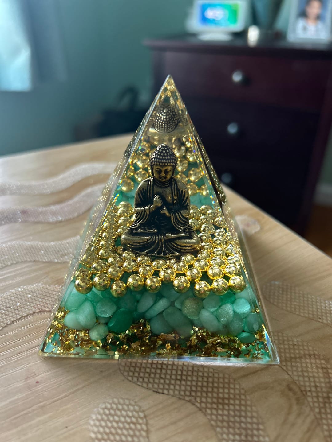 Customer photo review of Olivenorma Green Aventurine With Buddha Orgone Pyramid