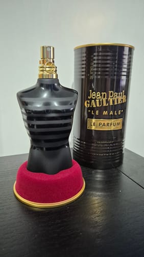 Reseña con foto de un cliente sobre Perfume Jean Paul Gaultier Le Male Le Parfum