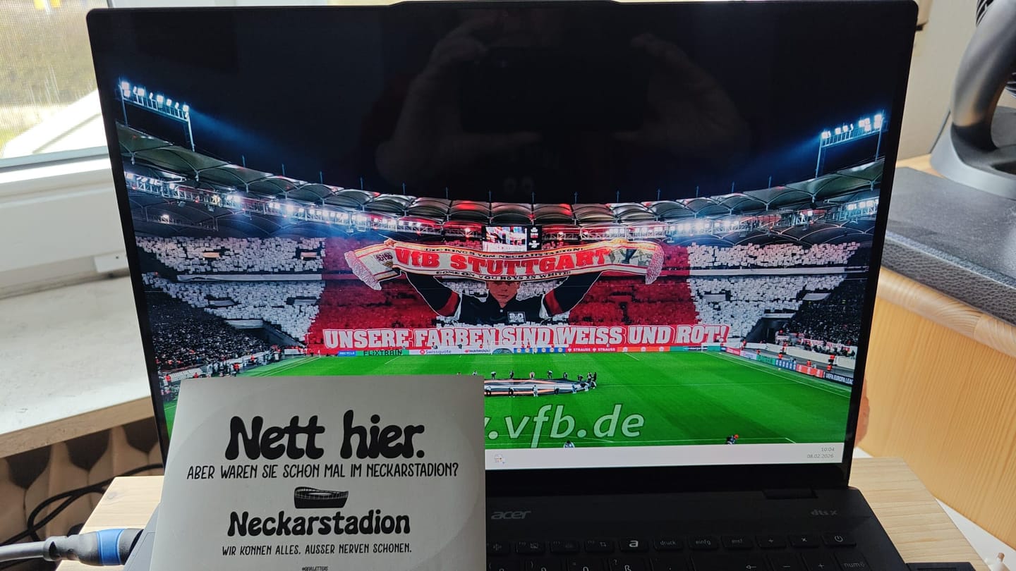 Customer photo review of Stuttgart Sticker 'Nett hier'
