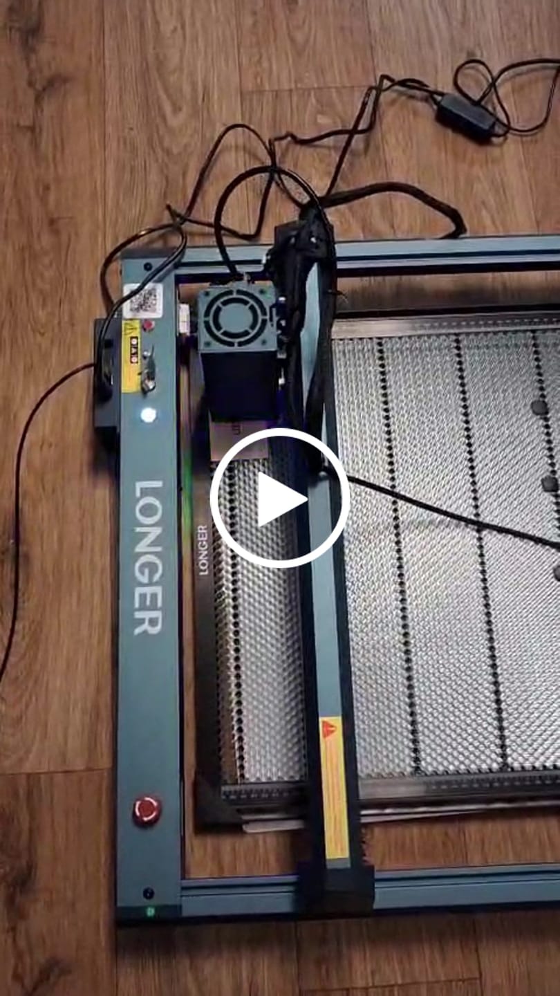 Customer video review of Longer B1 30W/40W Laser Engraving Machine