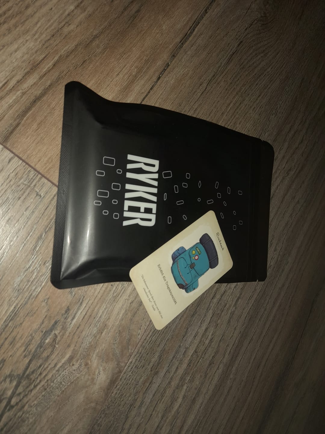 Customer photo review of KUNE v LAKIA: A Chronicle Of A Royal Lapine Divorce Foretold Card Sleeve Kit