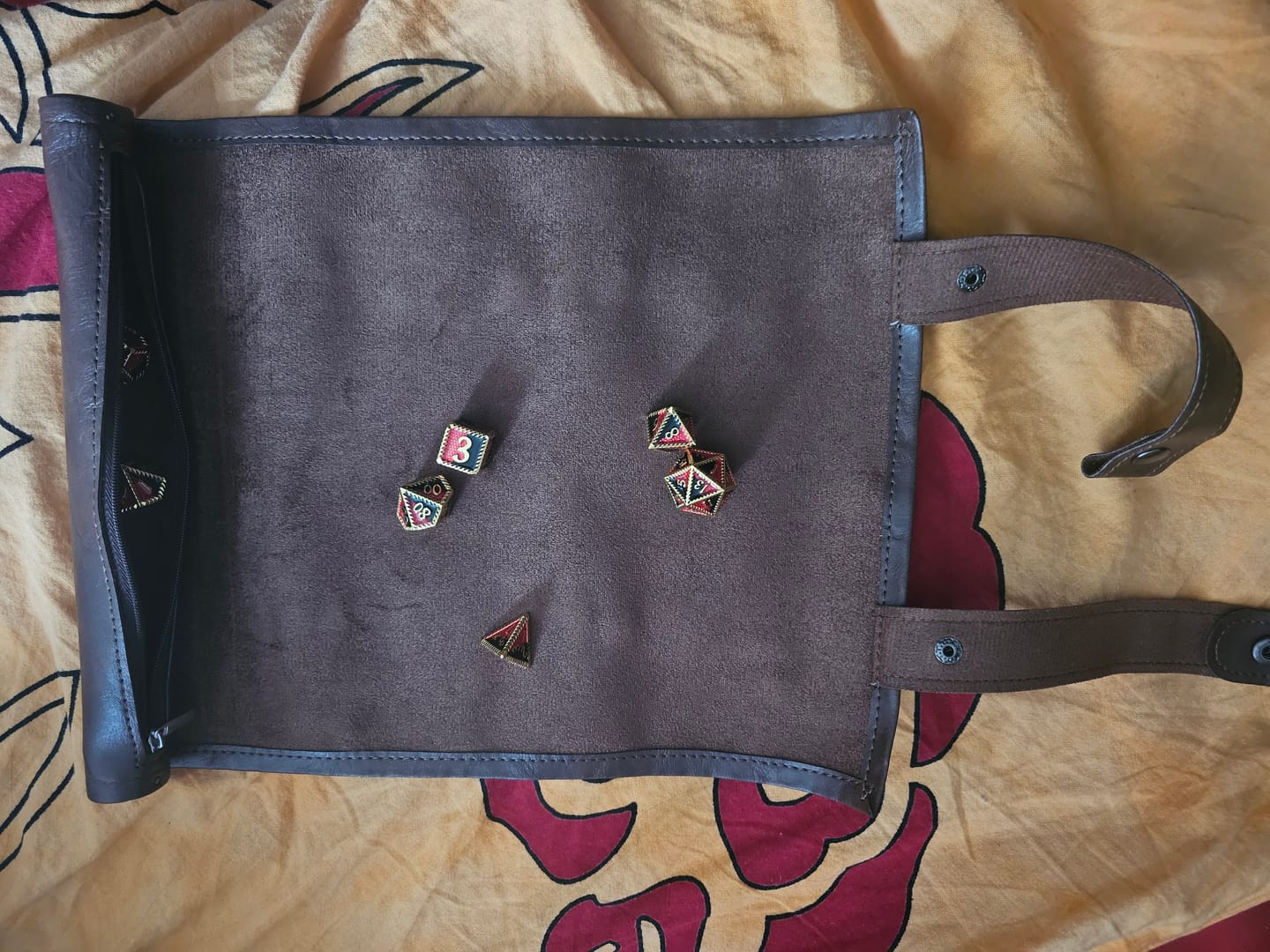 Customer photo review of Würfelmatte „Traveler’s Scroll“