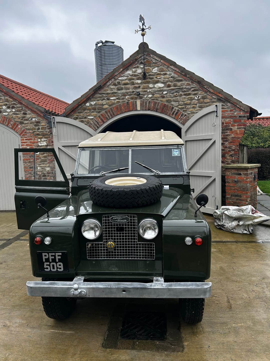 Customer photo review of Classic Land Rover Style Metal Pressed Number Plate - 11 x 8 inches