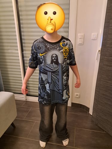 Customer photo review of Maillot 24/25 Brésil Noir Spécial