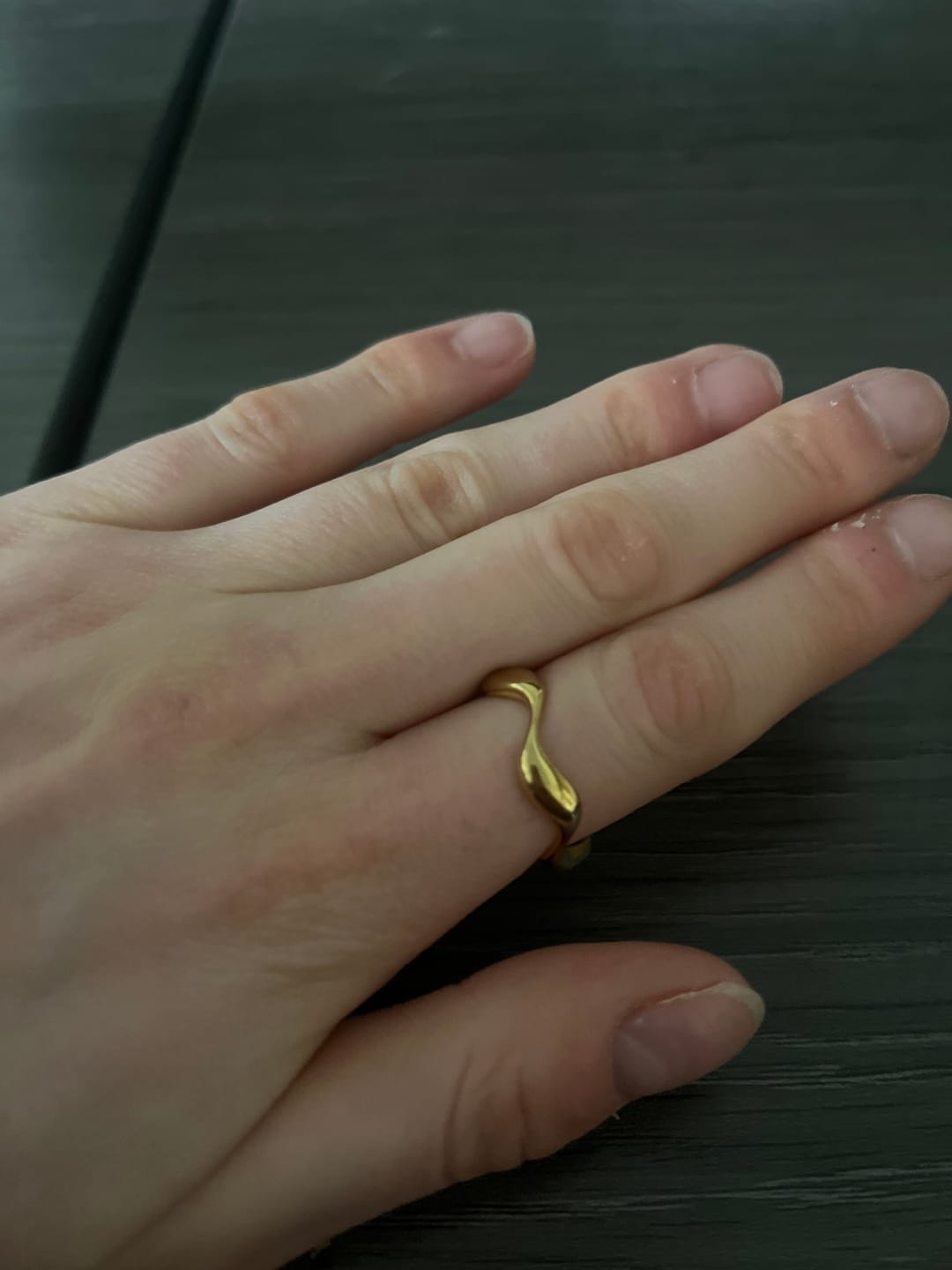Customer photo review of 18K Gold Wave Ring
