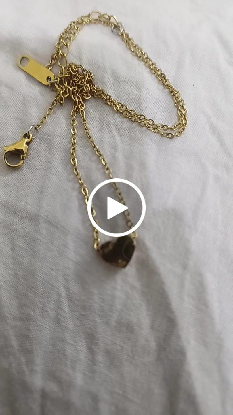 Customer video review of Paris Heart Necklace