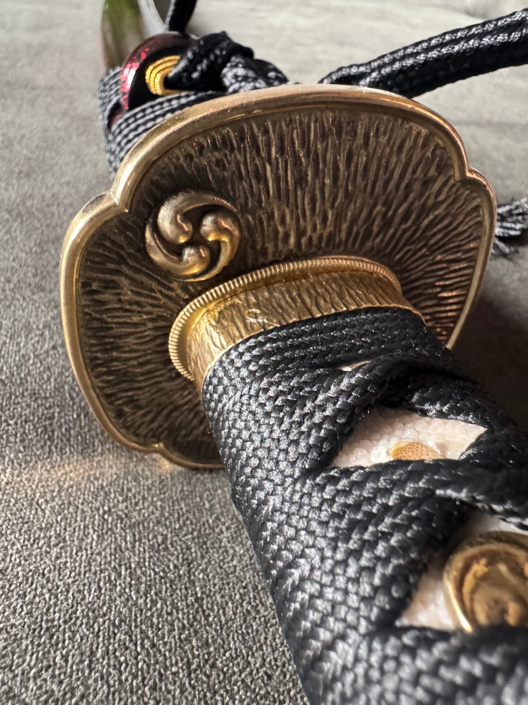 Customer photo review of The Surudoi Handmade Katana Extra Sharp Spring Steel Unokubi-Zukuri