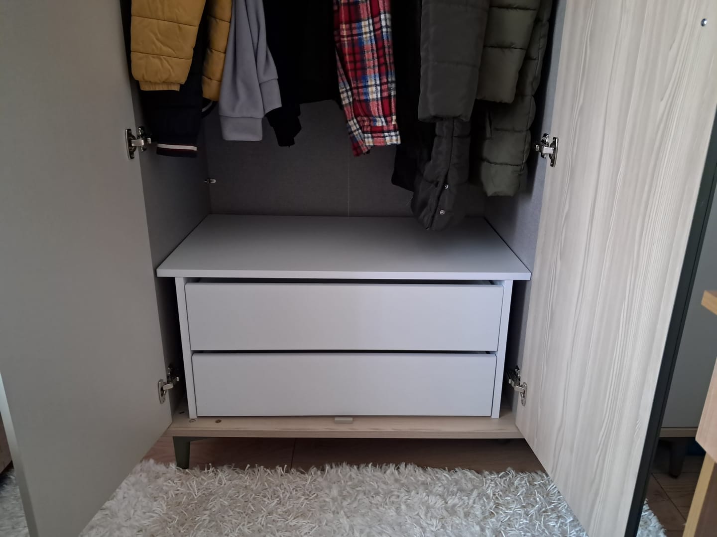Customer photo review of Rani BA139 Gardırop Çekmece Modülü Tamamlayıcı Dolap İçi Çekmece Ünitesi Beyaz