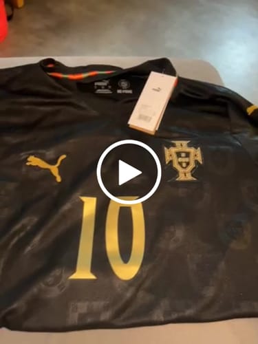 Customer video review of Maillot 25/26 Portugal black Spécial