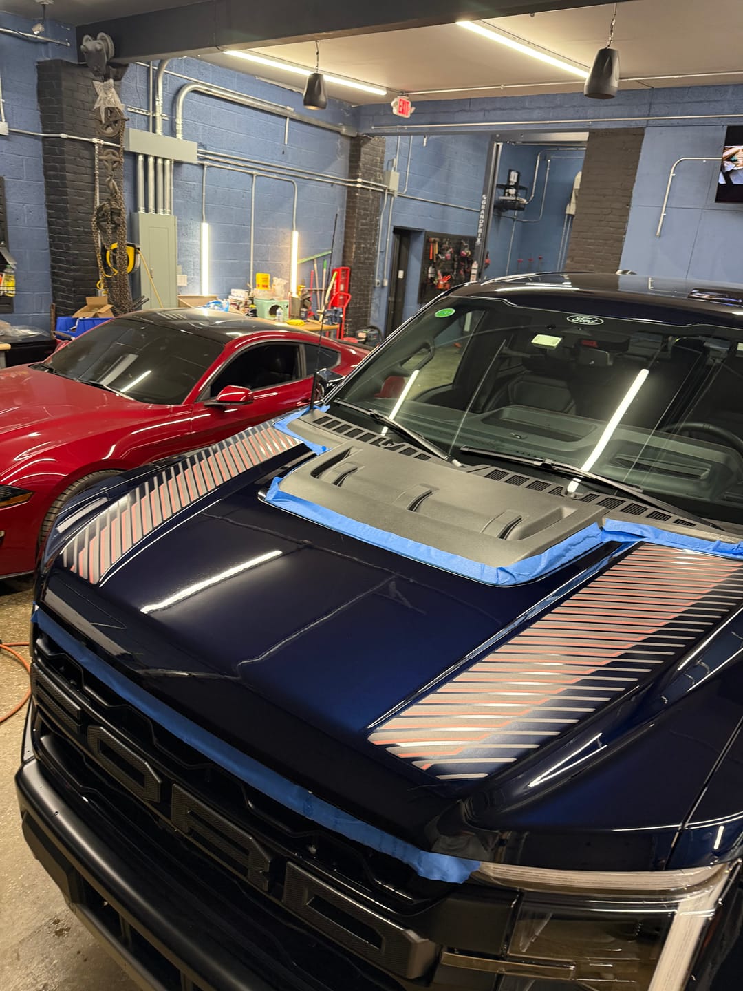 Customer photo review of 2024 F-150 Raptor Bedside Decal Full Set Fits 21-24 - Gradient Fade Strips