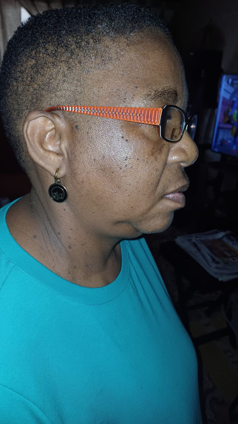 Customer photo review of Gold Diva Drop Earrings