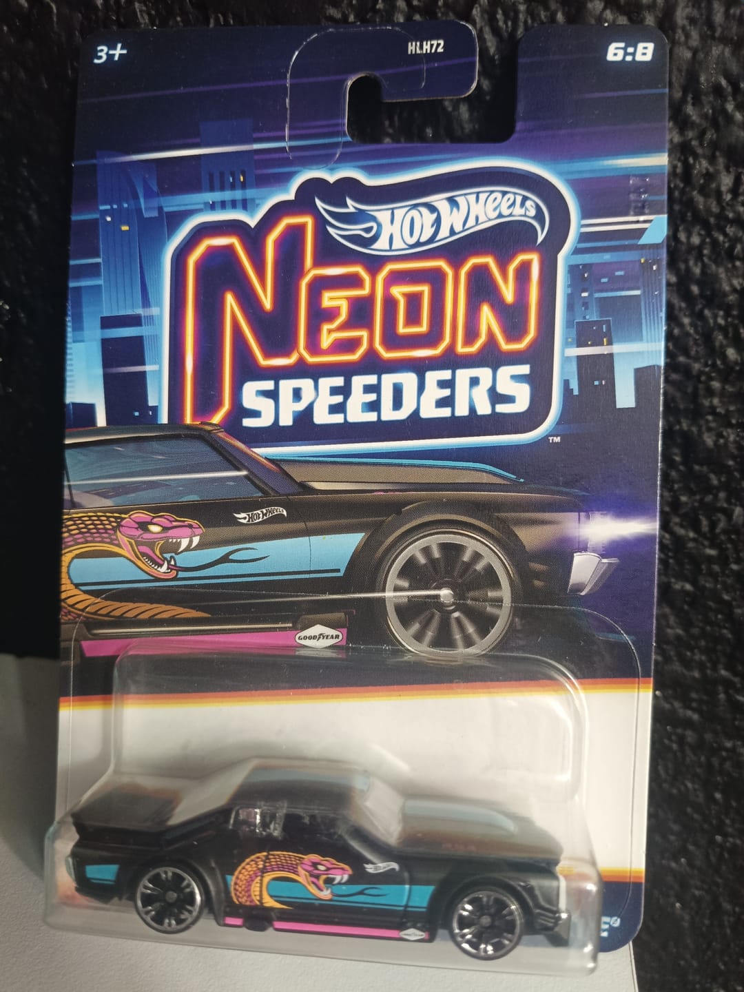 Customer photo review of Hot Wheels (Neon Speeders) - McLaren F1 GTR