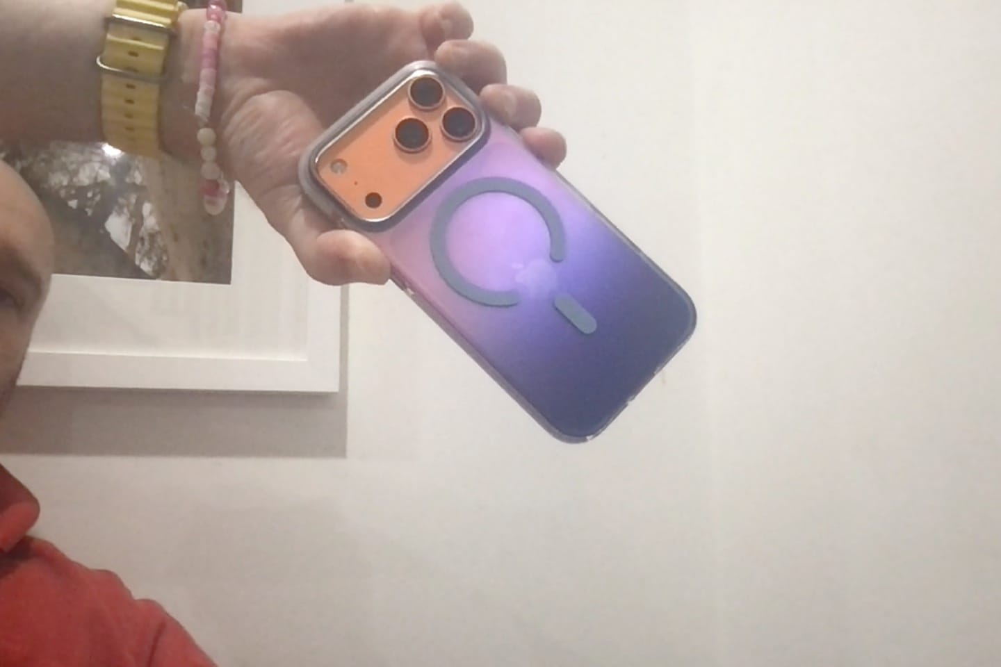 Customer photo review of MagSafe Gradient Ultra Protection iPhone Case
