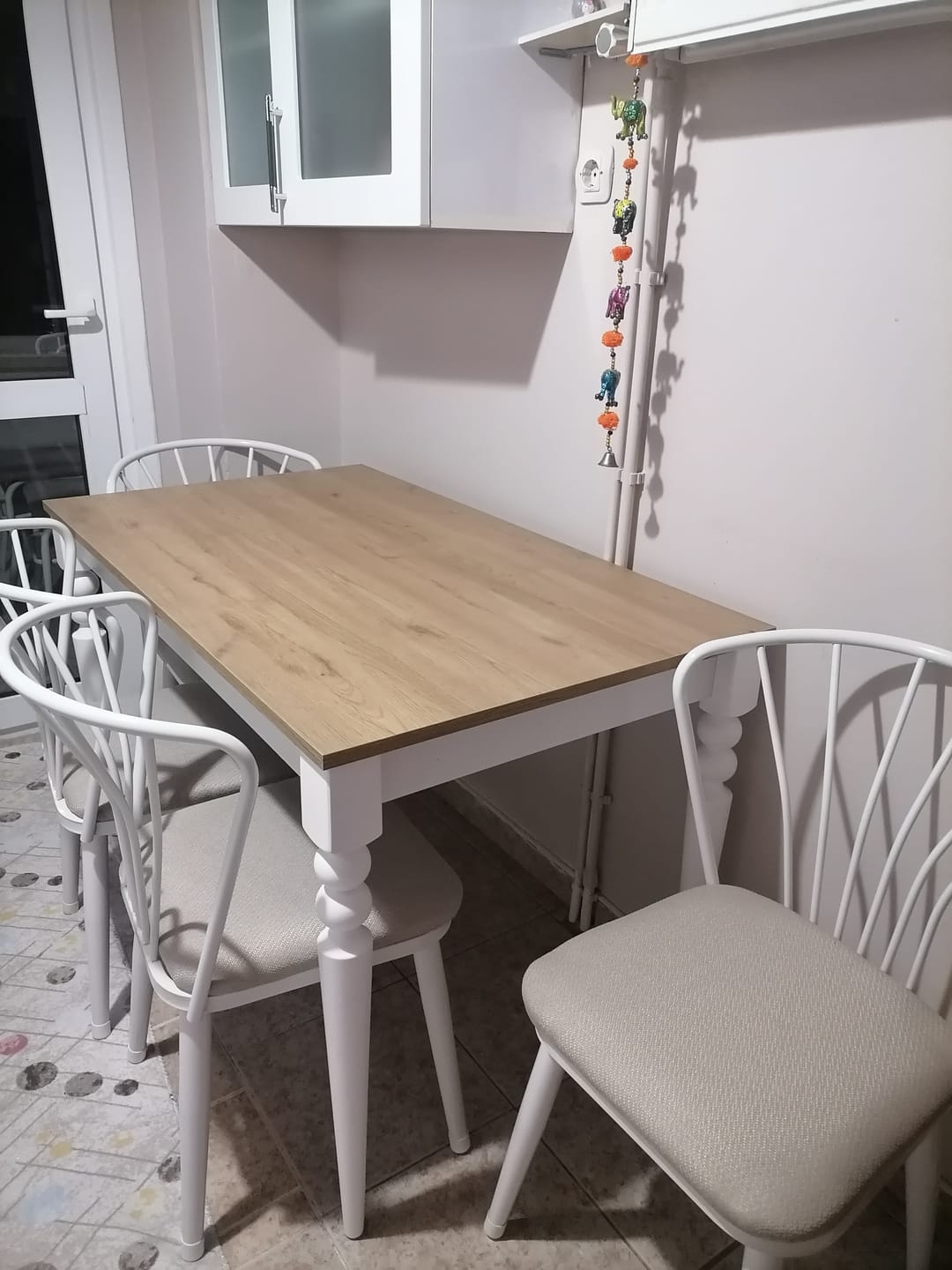 Customer photo review of Rani JC102 Mutfak Masa Sandalye Takımı Sepet Ceviz - Beyaz