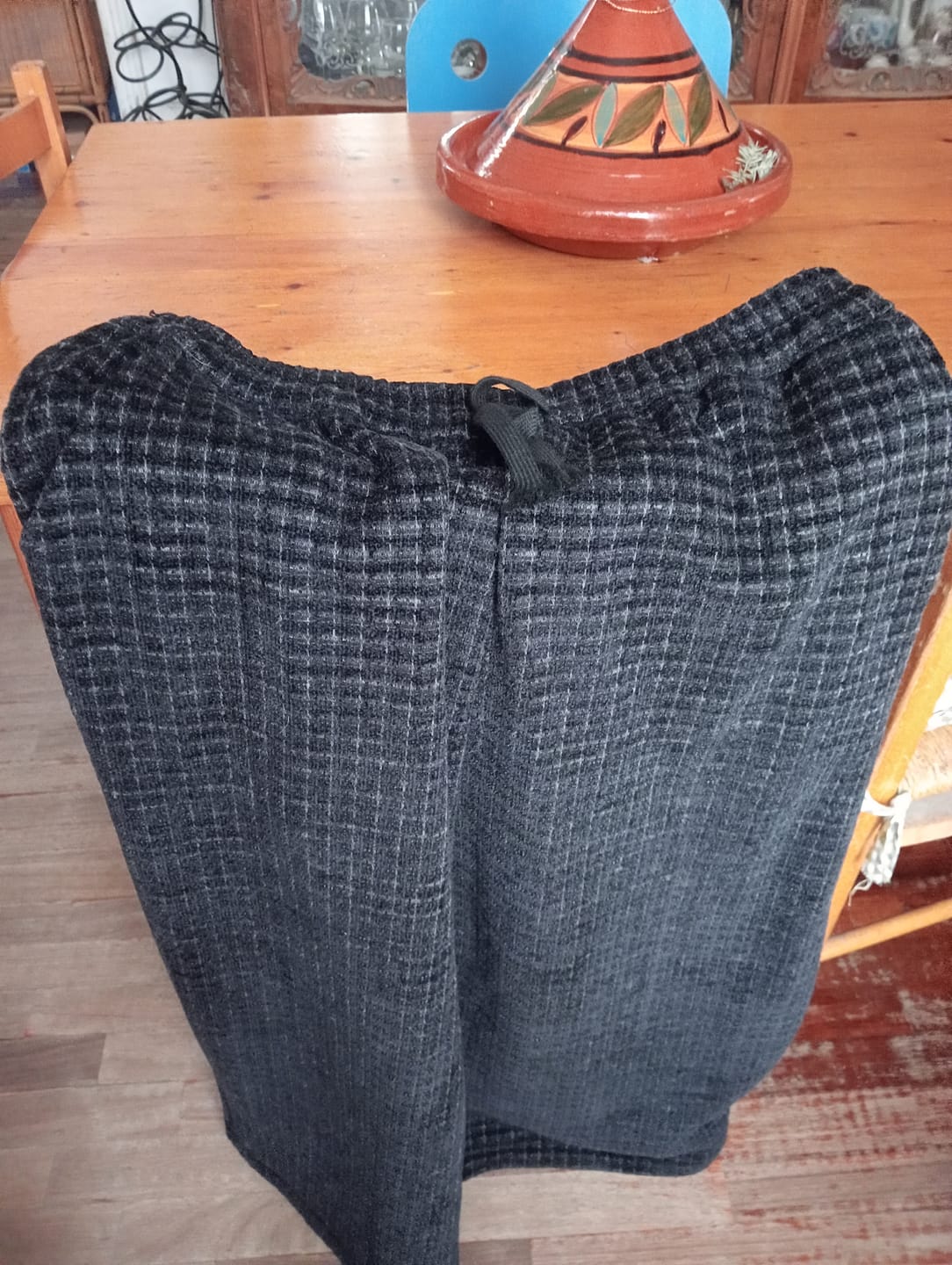 Customer photo review of Plus Size Women Vintage Plaid Fleece-lined Staight Pants