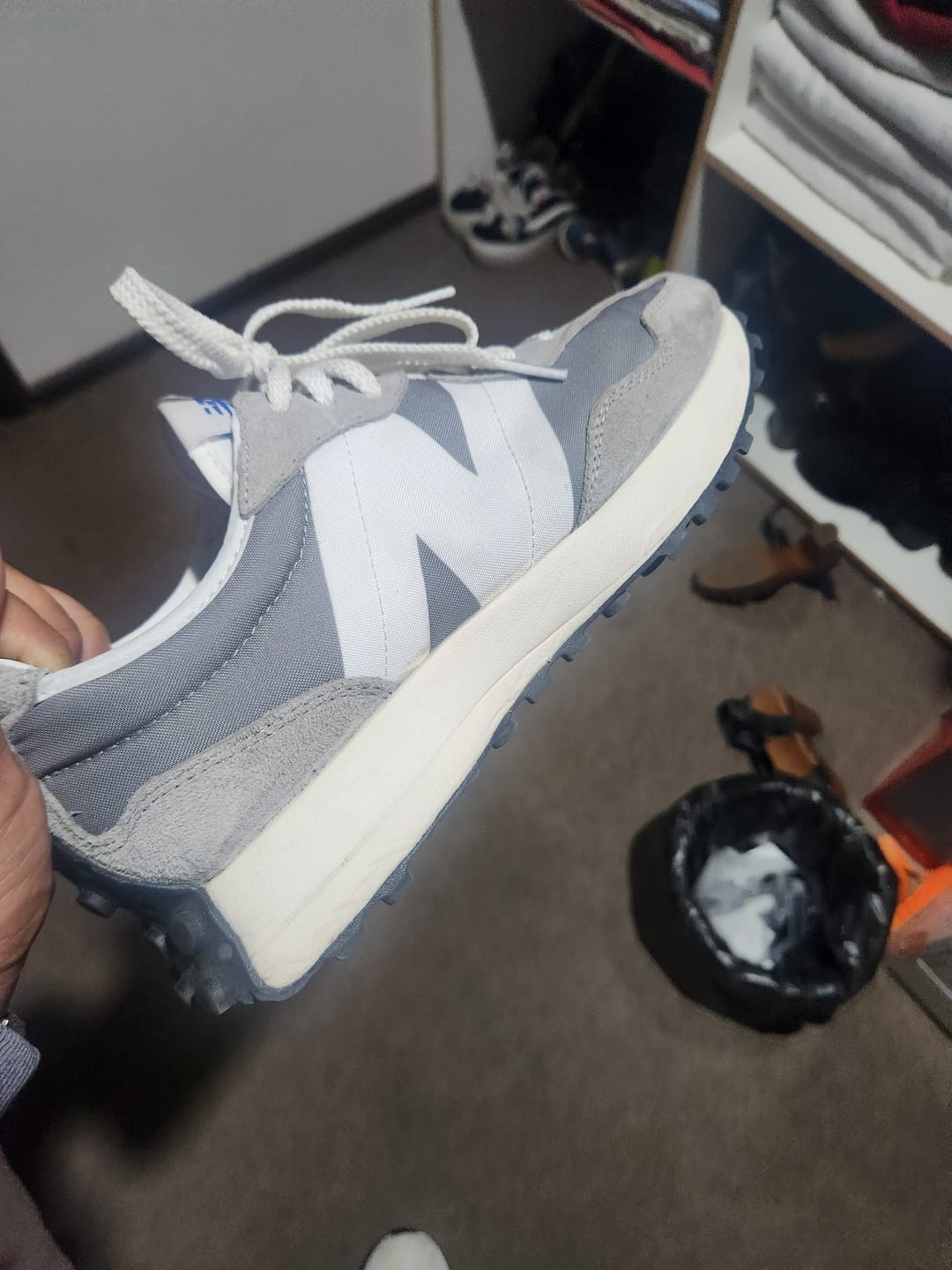 Customer photo review of Zapatilla New Balance 327 Hombre Gris Bicolor