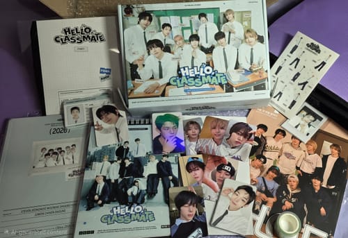 Customer photo review of AHOF 2026 SEASON'S GREETINGS [HELLO CLASSMATE] (Online Benefit)