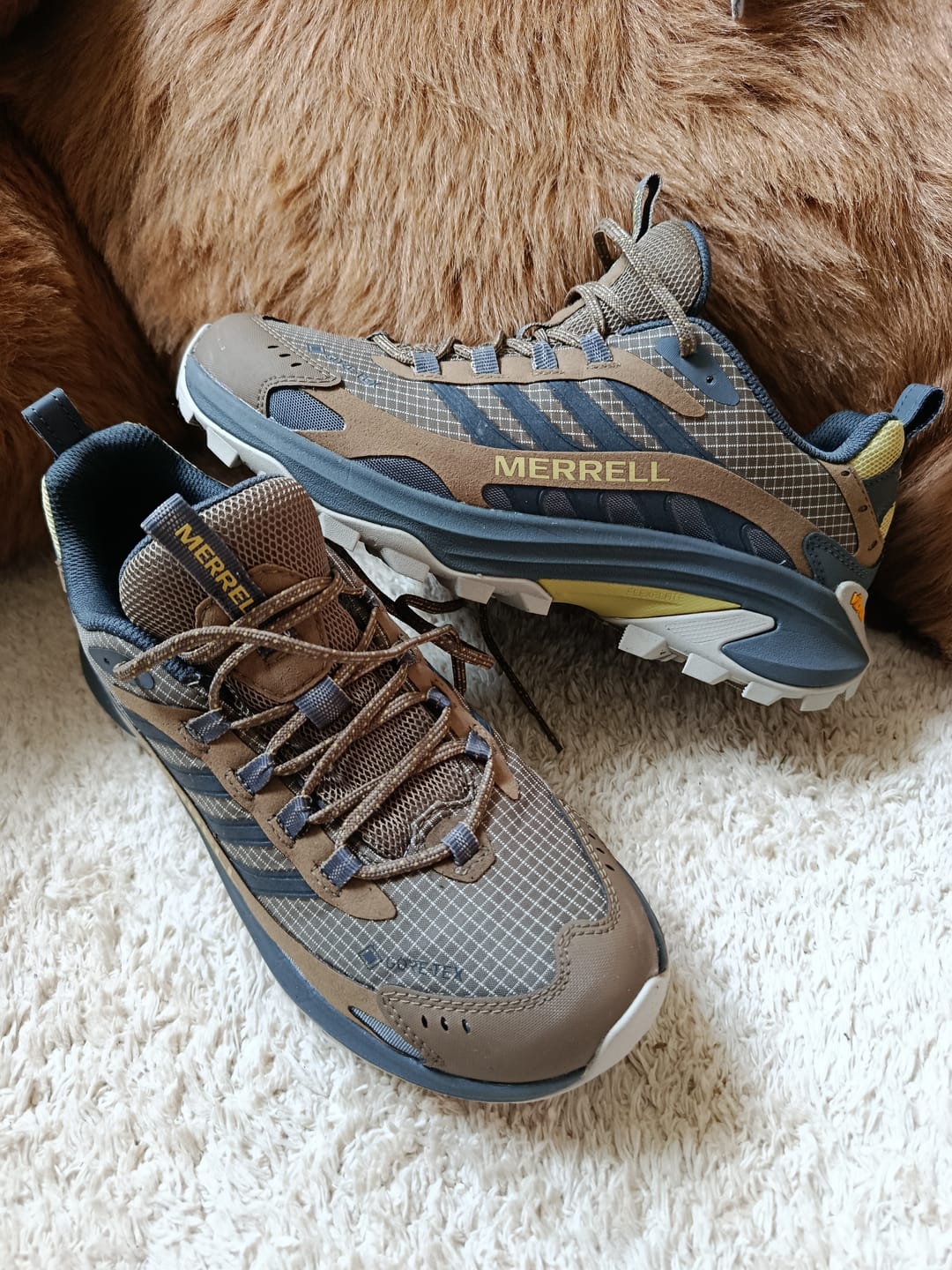 Customer photo review of MOAB Speed 2 Brown Scarpa da Trail Marrone