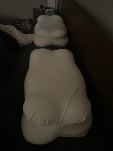 Customer photo review of Mellow CloudAlign™ Pillow