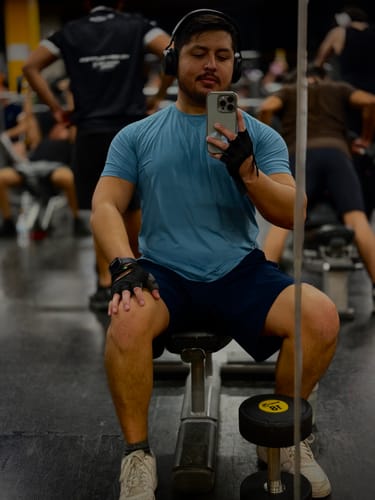 Customer photo review of Artial Performance Tee - Teal