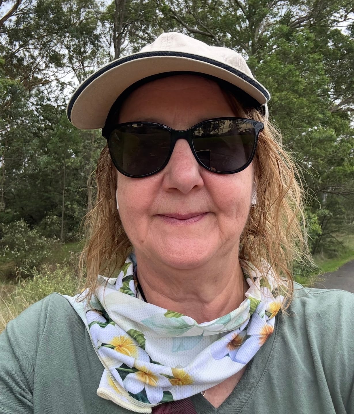 Customer photo review of Cooling Towel - Frangipani Cream