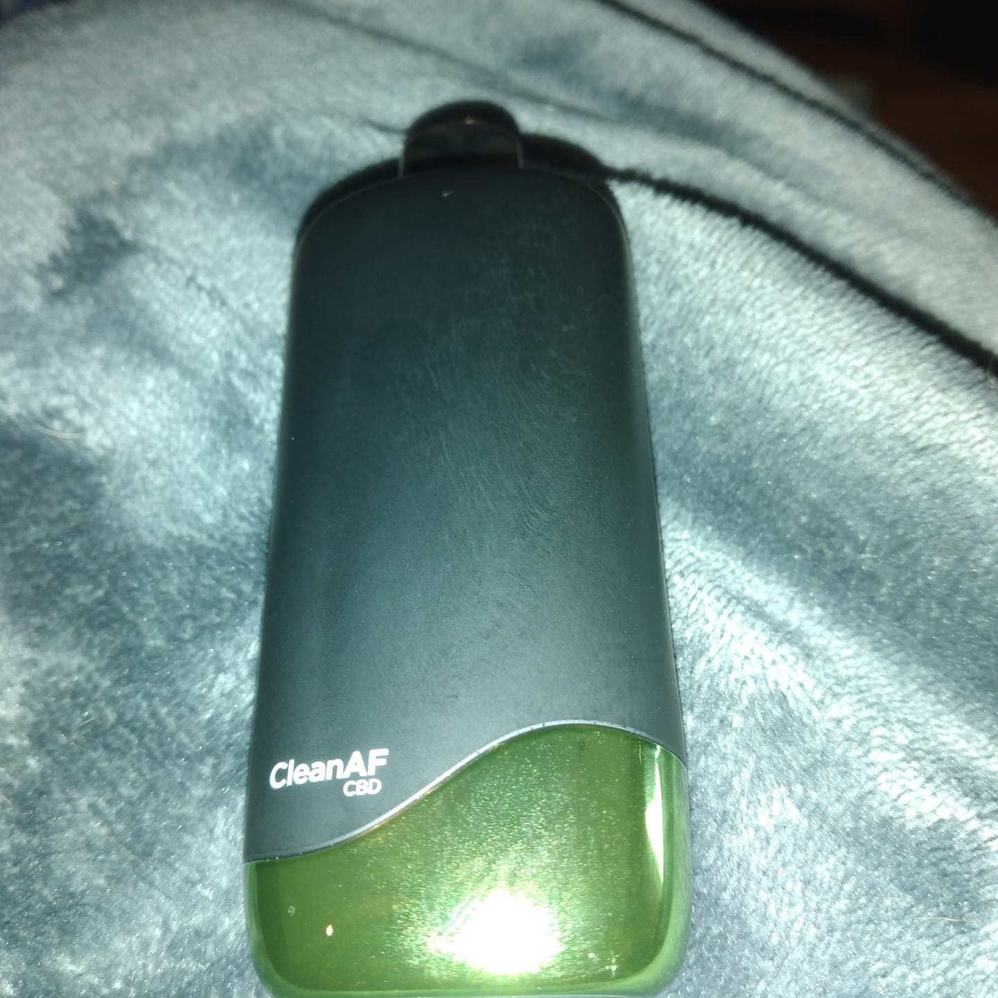 Customer photo review of Kiwi Strawberry CBD Vape
