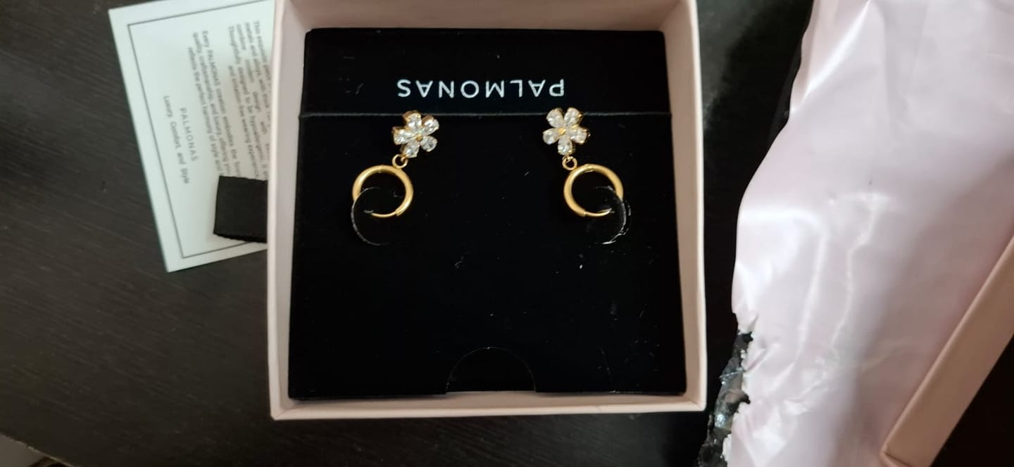 Customer photo review of Gilded Garden Hoops