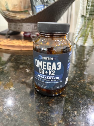 Customer photo review of Omega 3 + D3 + K2 with Astaxanthin