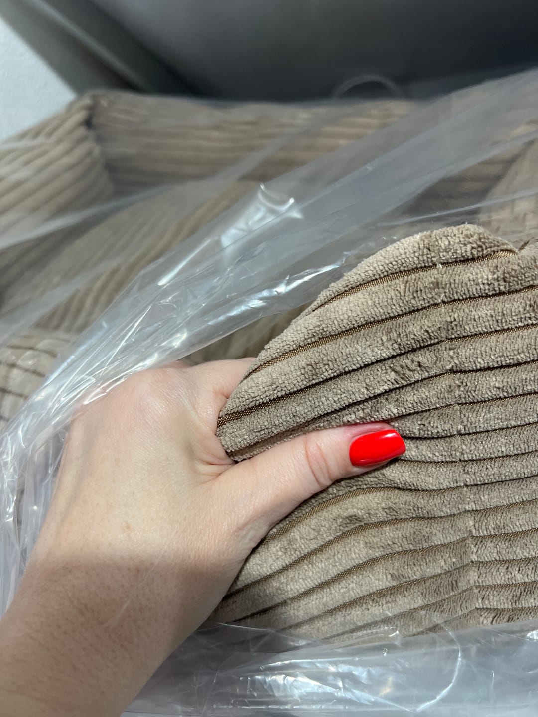 Customer photo review of Divanetto Velluto a Coste Marrone