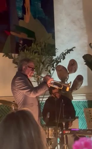 Customer photo review of ISOLO LITE - Saxophone Wireless System