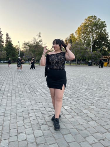 Customer photo review of TOP EMMA ENCAJE NEGRO