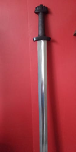 Customer photo review of Five Lobe Viking Sword Black - Trollkors