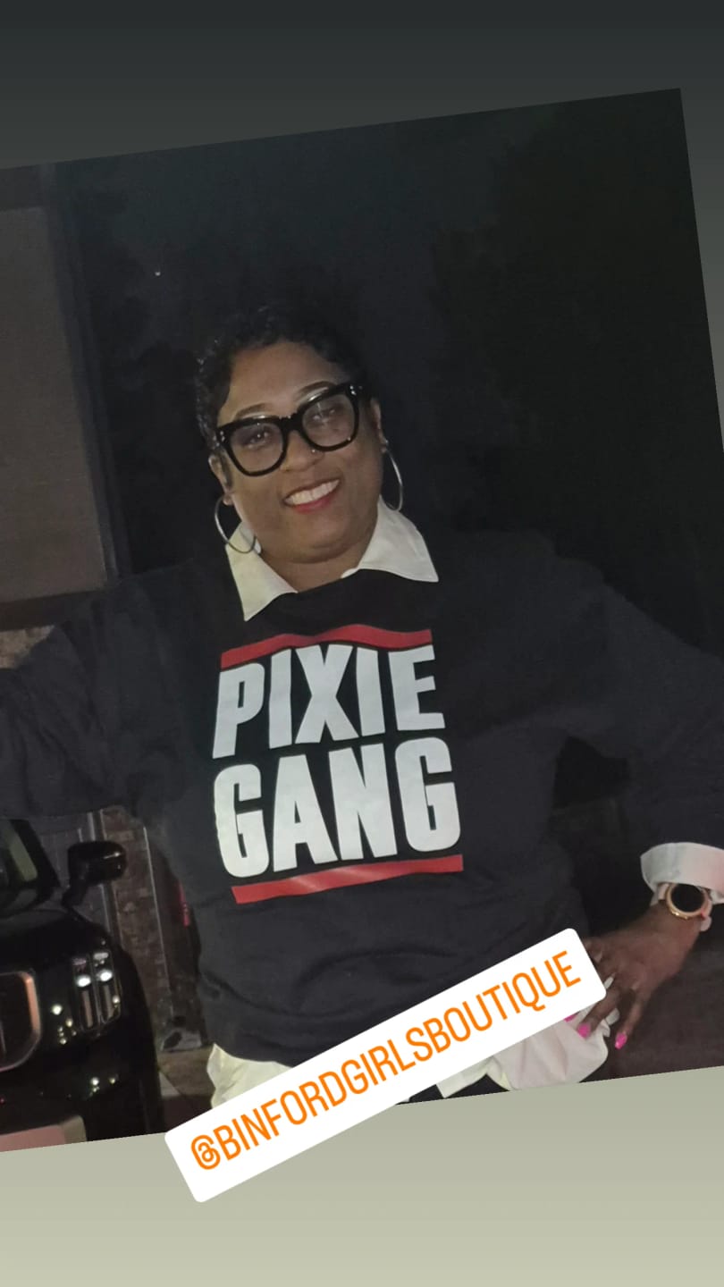 Customer photo review of Pixie Gang Sweatshirt (Blk)