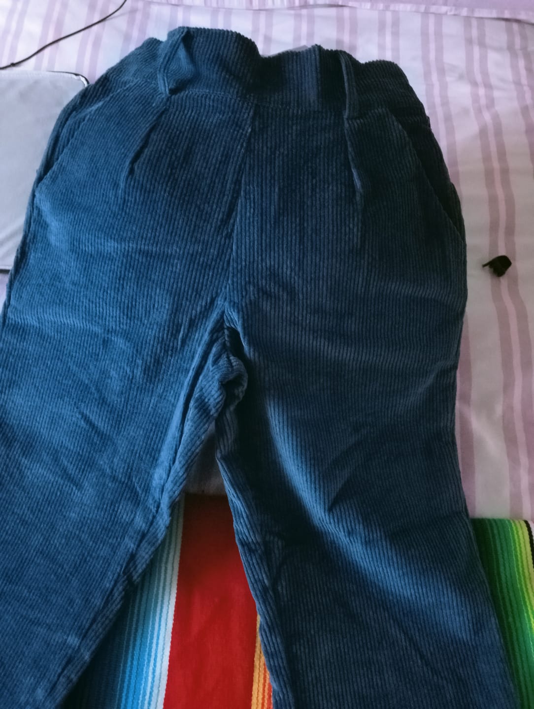 Customer photo review of Pantalon Marcus - velours côtelé bleu de travail