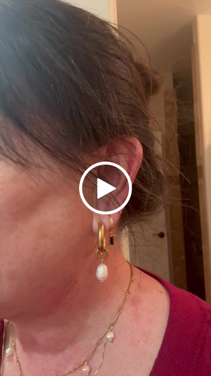 Customer video review of Santorini Pearl Necklace (Bundle)