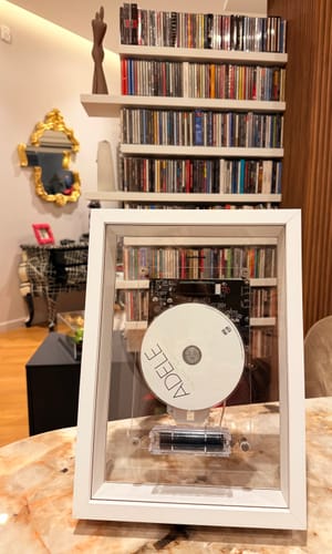 Customer photo review of M1 Music Frame CD Player