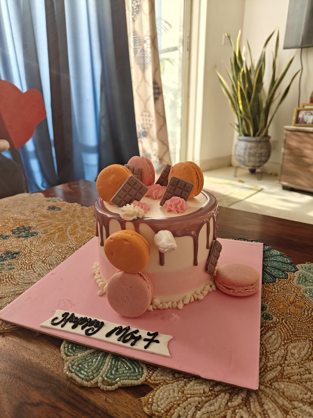 Customer photo review of Purple Drip Macaron Cake