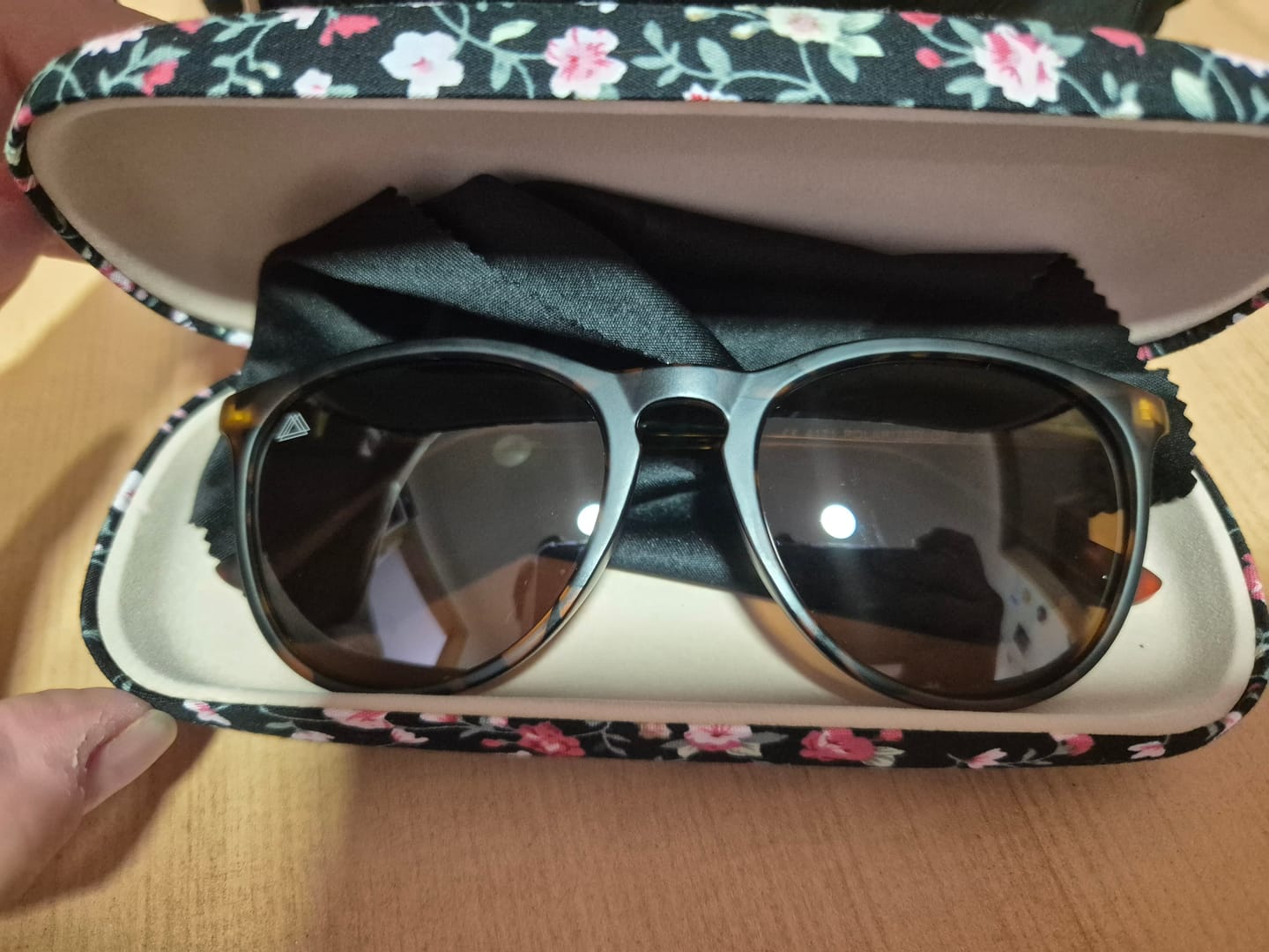 Customer photo review of Wolf Tortoise