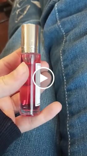 Customer video review of Elixir Aux Phéromones