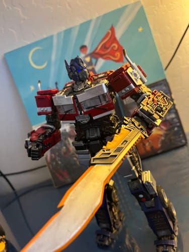 Customer photo review of Brave Troops Toys BTT-02 BTT02 Commander (ROTB Movie Rise of the Beasts OP MPM Scale) 29cm / 11.5"