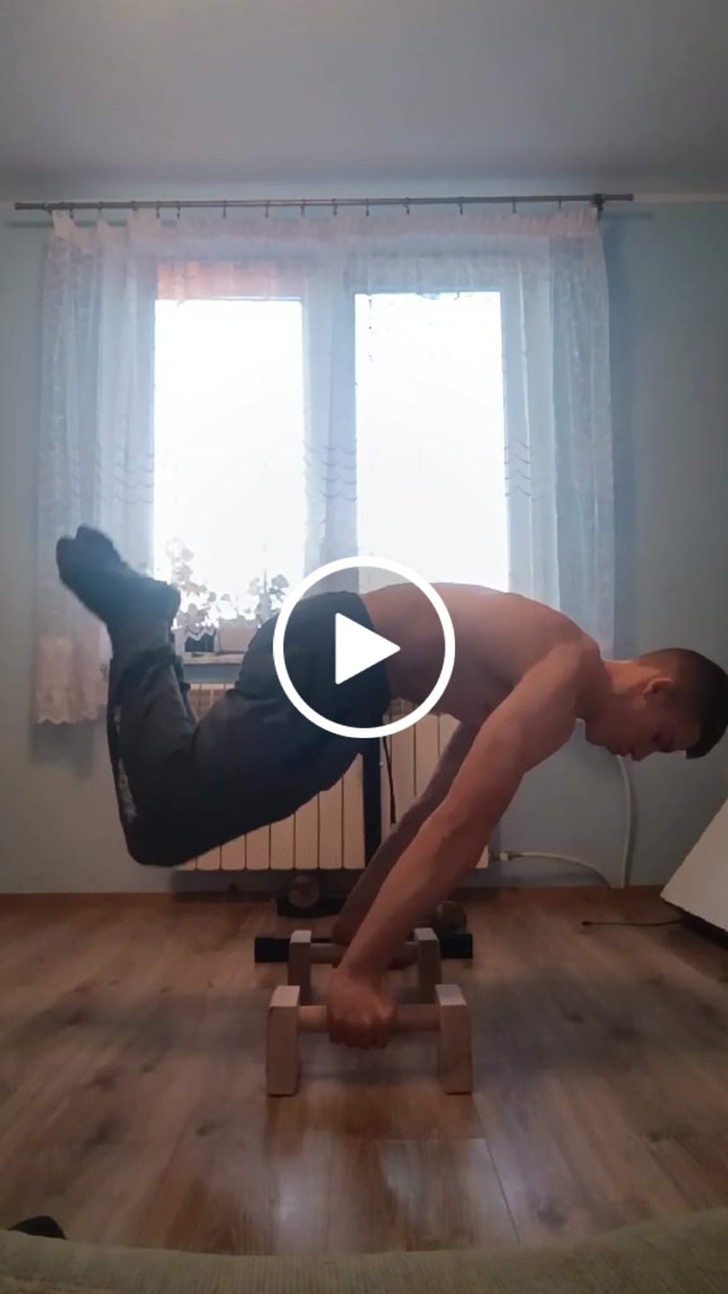 Customer video review of Wooden Parallettes MEDIUM