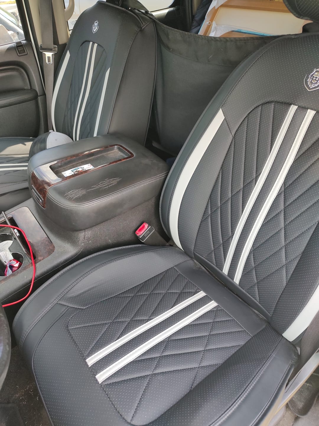 Customer photo review of Black & Gray Vela Classic Series