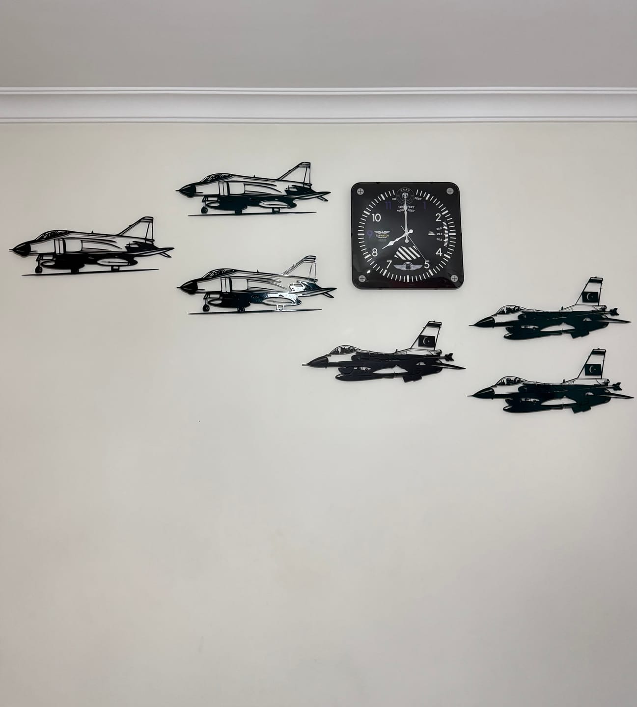 Customer photo review of Türk Bayraklı F-16 – Jet Uçak Metal Duvar Dekoru