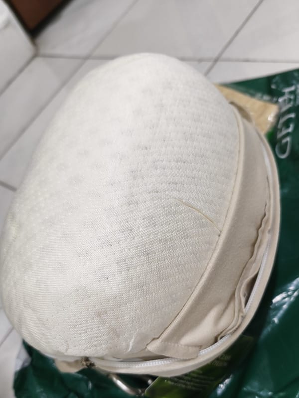 Customer photo review of Getha First Class Travel Latex Pillow